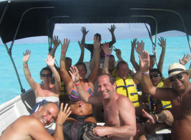 TOUR JHONNY CAY Y ACUARIO en San Andrés reservas- www.detourtravel.co +57 3186163346