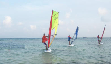 alquiler de wind surf en la isla reservas- www.detourtravel.co-+57 3186163346